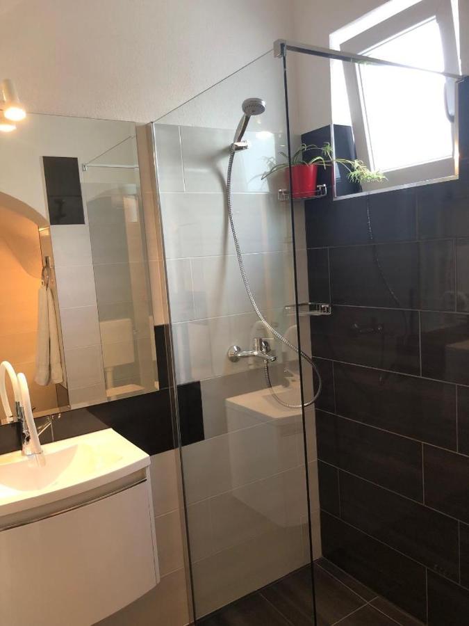 דירות חוואר Cozy New Flat For 2 Or 3 מראה חיצוני תמונה