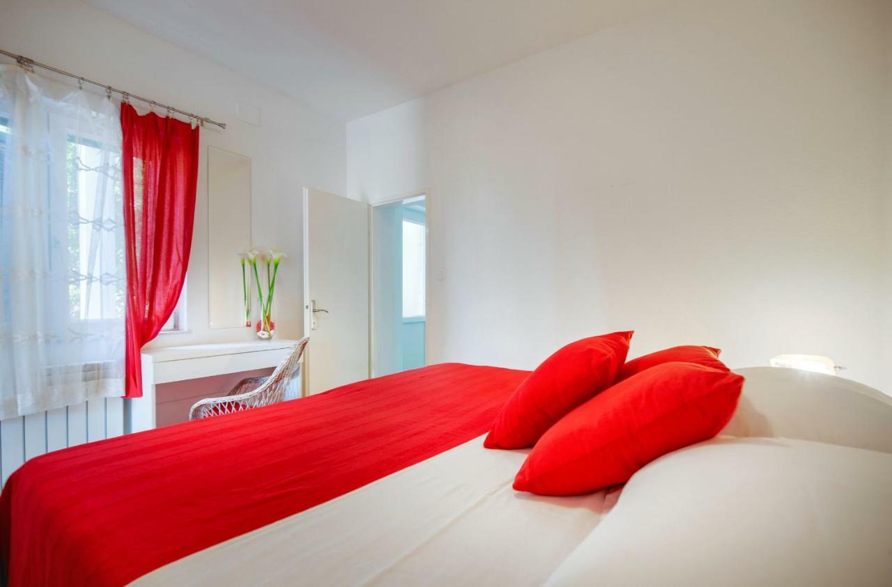 דירות חוואר Cozy New Flat For 2 Or 3 מראה חיצוני תמונה